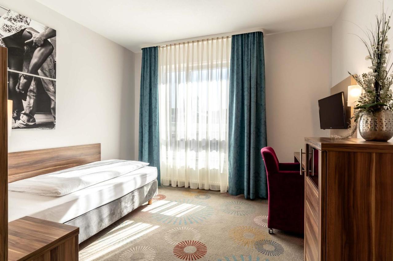 Altstadthotel Guesthouse Die Galerie Инголщат Екстериор снимка
