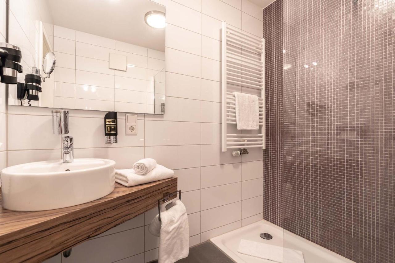 Altstadthotel Guesthouse Die Galerie Инголщат Екстериор снимка